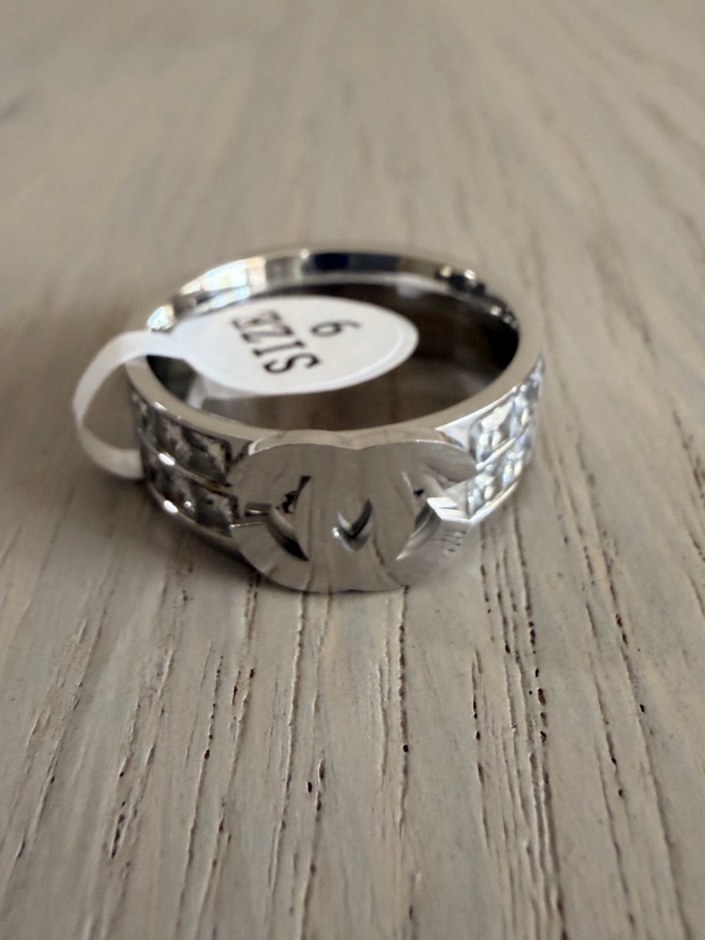 Fashion Women’s Designer Ring Titanium Steel Luxury Printed “C” Size: 9 (P65)